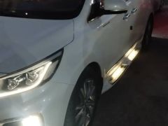 Фото авто Kia Carnival