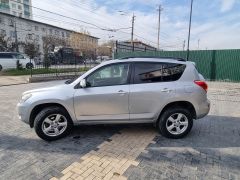 Сүрөт унаа Toyota RAV4