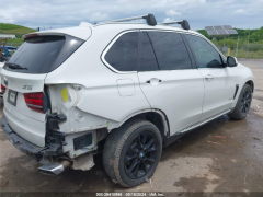 Photo of the vehicle BMW X5