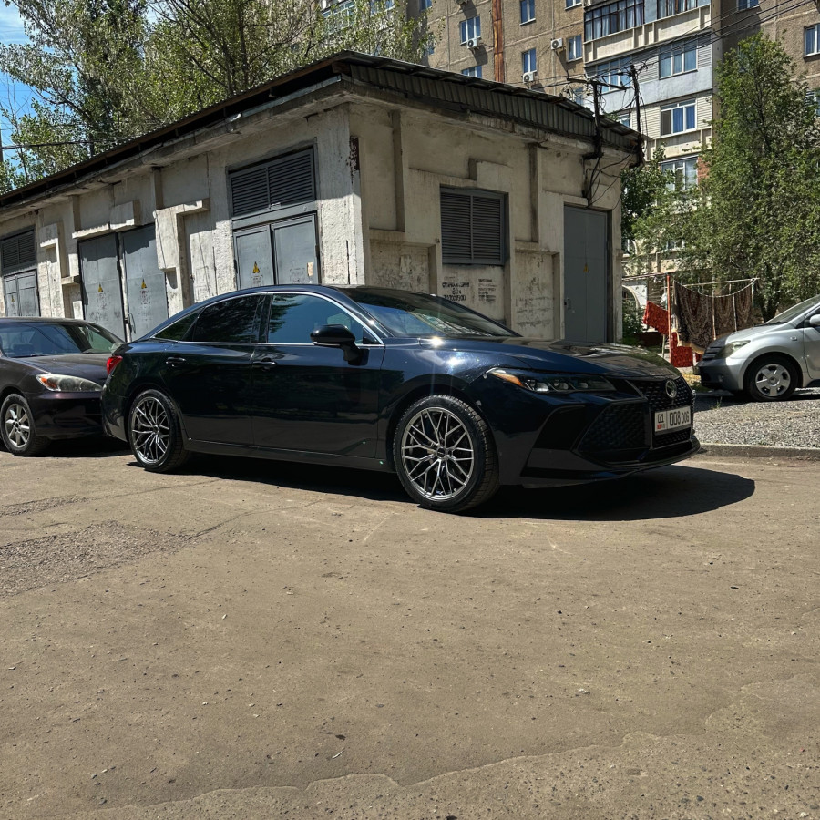 🚘: Зимний комплект R19 (235/45/19)