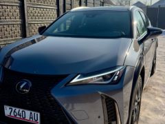 Photo of the vehicle Lexus UX