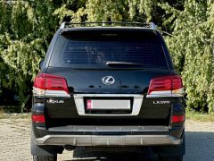 Photo of the vehicle Lexus LX