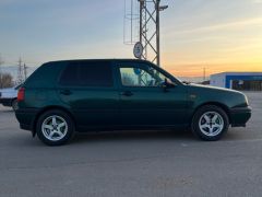 Фото авто Volkswagen Golf