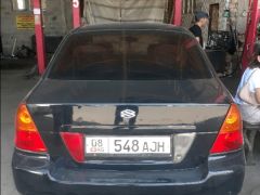 Сүрөт унаа Suzuki Liana