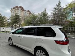 Сүрөт унаа Toyota Sienna