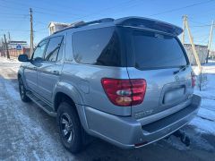 Сүрөт унаа Toyota Sequoia