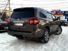 Сүрөт унаа Toyota Sequoia