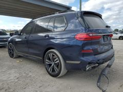 Photo of the vehicle BMW X7