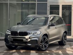 Photo of the vehicle BMW X5