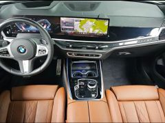 Photo of the vehicle BMW X7