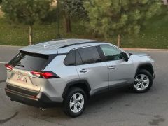 Сүрөт унаа Toyota RAV4