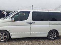 Сүрөт унаа Nissan Elgrand