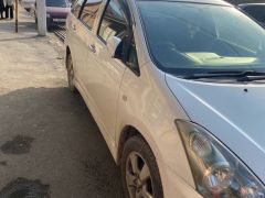 Photo of the vehicle Toyota Wish