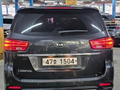 Фото авто Kia Carnival