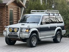 Сүрөт унаа Mitsubishi Pajero