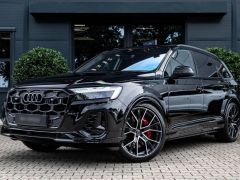 Photo of the vehicle Audi Q7