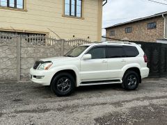 Photo of the vehicle Lexus GX