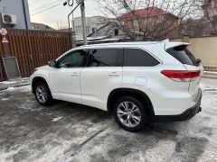 Photo of the vehicle Toyota Highlander