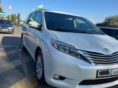 Сүрөт унаа Toyota Sienna