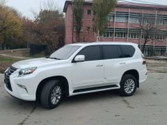 Photo of the vehicle Lexus GX