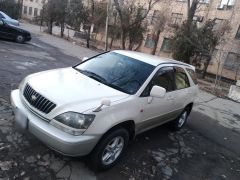 Сүрөт унаа Toyota Harrier