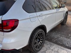 Photo of the vehicle BMW X5