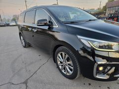 Фото авто Kia Carnival