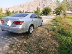 Photo of the vehicle Lexus ES