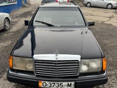 Фото авто Mercedes-Benz W124