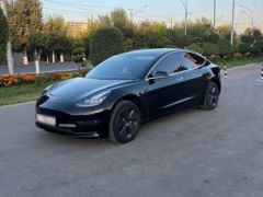 Фото авто Tesla Model 3