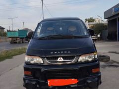 Фото авто Mitsubishi Delica