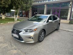 Photo of the vehicle Lexus ES