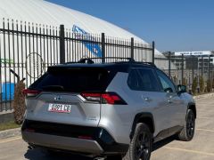 Сүрөт унаа Toyota RAV4