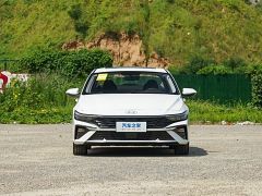 Сүрөт унаа Hyundai Elantra