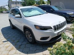 Сүрөт унаа Jeep Cherokee