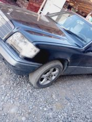 Сүрөт унаа Mercedes-Benz W124