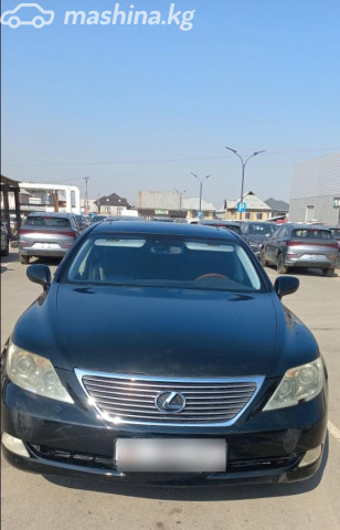 Lexus LS