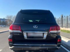 Photo of the vehicle Lexus LX