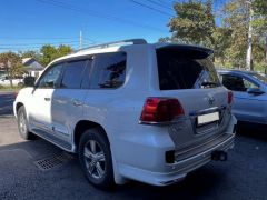 Photo of the vehicle Toyota Land Cruiser