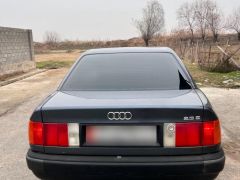 Photo of the vehicle Audi 100