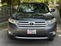 Сүрөт унаа Toyota Highlander