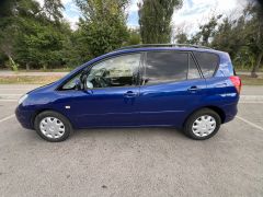 Фото авто Toyota Corolla Verso