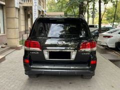 Photo of the vehicle Lexus LX