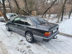 Фото авто Mercedes-Benz W124