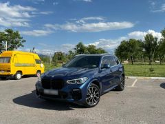 Photo of the vehicle BMW X5