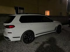 Photo of the vehicle BMW X7