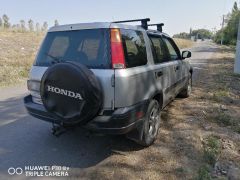 Сүрөт унаа Honda CR-V