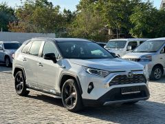 Сүрөт унаа Toyota RAV4