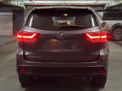 Сүрөт унаа Toyota Highlander