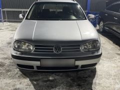 Фото авто Volkswagen Golf